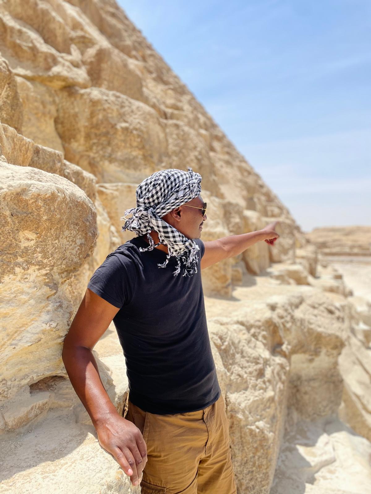 Pointing toward the pyramids. The path of the ancestors.